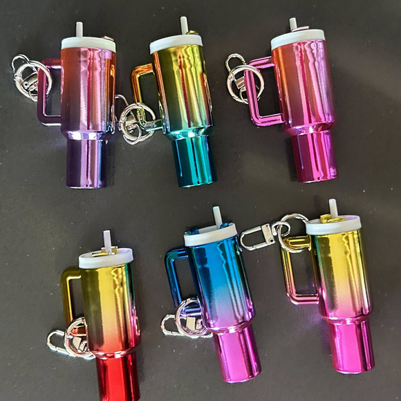 Chrome Ombre Plastic Tumbler Keychain with Removable Lid Pink Purple - Picture 4 of 5